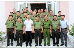 Thứ trưởng Bùi Văn Nam thăm và làm việc tại Công an thành phố Hà Tiên, tỉnh Kiên Giang