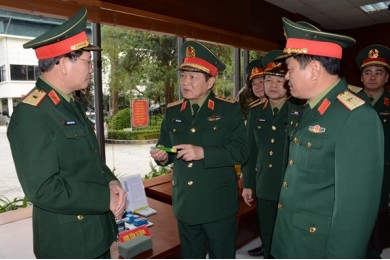 Phát huy truyền thống anh hùng, toàn quân chủ động thực hiện tốt nhiệm vụ "chiến đấu trong thời bình"