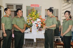 Trường Đại học An ninh nhân dân thăm hỏi, chúc mừng đội ngũ thầy thuốc và cán bộ y tế nhân kỷ niệm 66 năm Ngày Thầy thuốc Việt Nam (27/02/1955 - 27/02/2021)