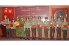 Trường Đại học An ninh nhân dân tổ chức Lễ Bế giảng các lớp bồi dưỡng kiến thức quốc phòng và an ninh (đối tượng 4) cho sĩ quan, đảng viên của Nhà trường