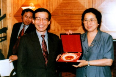 Cố Giáo sư Vũ Đình Cự: “Chỉ có doanh nghiệp mới đi đến cùng với công nghệ cao”