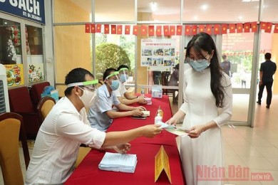 Bầu cử thành công trong đại dịch thể hiện niềm tin của nhân dân