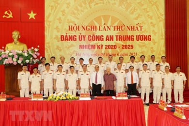 Tổng Bí thư: Đảng lãnh đạo tuyệt đối, trực tiếp, toàn diện đối với Công an nhân dân