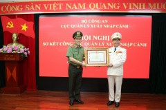Phát huy vai trò đơn vị “đầu tàu” trong lĩnh vực quản lý xuất nhập cảnh