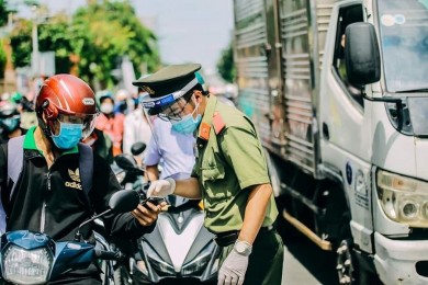 Phóng sự: Học viên Trường Đại học An ninh nhân dân thực hiện nhiệm vụ phòng, chống dịch bệnh Covid-19 trên địa bàn Thành phố Hồ Chí Minh