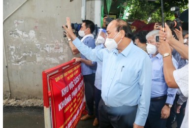 Chủ tịch nước kiểm tra công tác phòng, chống dịch tại TP Hồ Chí Minh