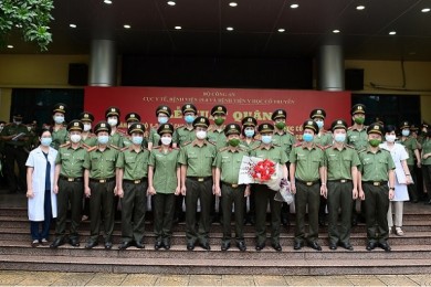 Phát huy truyền thống vẻ vang, xây dựng lực lượng Công an nhân dân cách mạng, chính quy, tinh nhuệ, hiện đại, góp phần đắc lực xây dựng và bảo vệ Tổ quốc