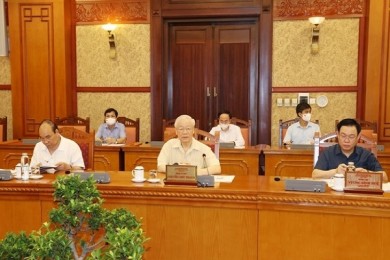 Tổng Bí thư chủ trì họp lãnh đạo chủ chốt về công tác phòng chống dịch COVID-19