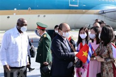 Chủ tịch nước tới La Habana, bắt đầu thăm hữu nghị chính thức Cuba
