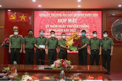 Đảng ủy Trường Đại học An ninh nhân dân tổ chức họp mặt trang trọng, ý nghĩa nhân kỷ niệm ngày truyền thống các ngành xây dựng Đảng năm 2021