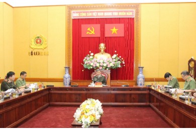 Phát huy trí tuệ tập thể xây dựng Đề án hoàn thiện Nhà nước pháp quyền trong CAND