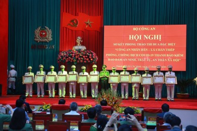 Trường Đại học An ninh nhân dân vinh dự được Chủ tịch nước tặng thưởng Huân chương Chiến công hạng Nhì