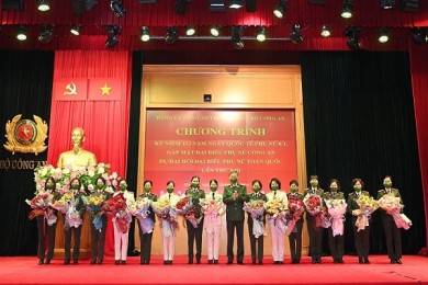 Phụ nữ Công an nhân dân khẳng định vị thế trên các lĩnh vực công tác