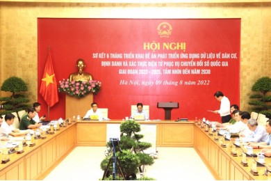 Thủ tướng Chính phủ chủ trì Hội nghị trực tuyến Sơ kết 6 tháng Đề án 06