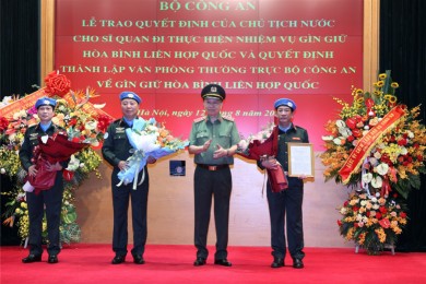 Bộ Công an tổ chức Lễ trao Quyết định của Chủ tịch nước cho sĩ quan đi thực hiện nhiệm vụ gìn giữ hòa bình Liên hợp quốc
