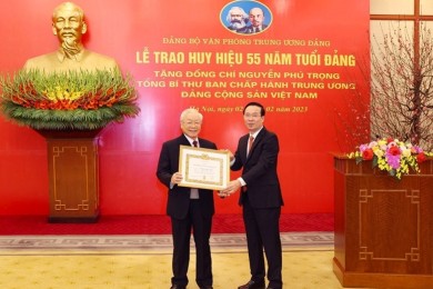 Tổng Bí thư Nguyễn Phú Trọng là tấm gương sáng tiêu biểu để cán bộ, đảng viên học tập, noi theo