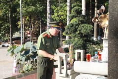 Trường Đại học An ninh nhân dân tổ chức lễ dâng hương, dâng hoa Tượng đài Chủ tịch Hồ Chí Minh nhân kỷ niệm 93 năm Ngày thành lập Đảng Cộng sản Việt Nam (03/02/1930 – 03/02/2023)