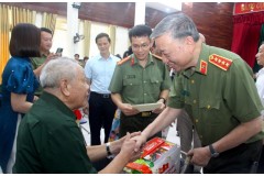 Lực lượng CAND luôn ghi nhớ công ơn đối với các thương binh, liệt sĩ