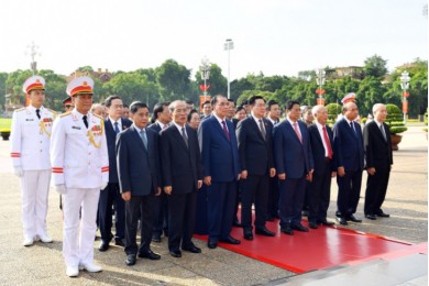 Lãnh đạo Đảng, Nhà nước vào Lăng viếng Chủ tịch Hồ Chí Minh