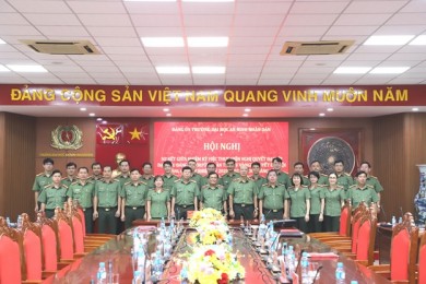 Đảng ủy Trường Đại học An ninh nhân dân tổ chức Hội nghị sơ kết giữa nhiệm kỳ việc thực hiện Nghị quyết Đại hội đại biểu Đảng bộ Trường lần thứ XV và nghị quyết đại hội đảng các cấp nhiệm kỳ 2020 - 2025 trong Đảng bộ Trường