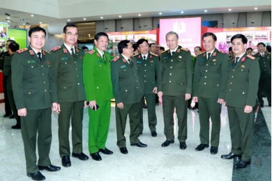 Thảo luận giải pháp nâng cao hiệu quả các mặt công tác Công an