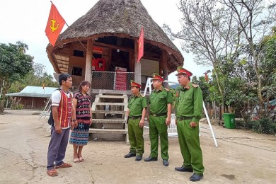 Giữ bình yên nơi biên viễn Tây Giang