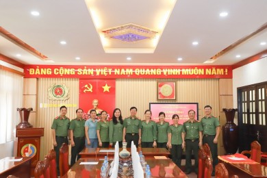 Trường Đại học An ninh nhân dân tổ chức trao trợ cấp khó khăn đột xuất cho cán bộ, chiến sĩ