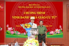 Trường Đại học An ninh nhân dân tổ chức vinh danh Nhà giáo ưu tú năm 2024 và trao quyết định bổ nhiệm chức danh chuyên viên cao cấp