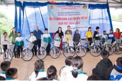 Công  đoàn Trường Đại học An ninh nhân dân phối hợp tổ chức chương trình “Đồng hành cùng các em đến trường” tại huyện Đức Cơ, tỉnh Gia Lai