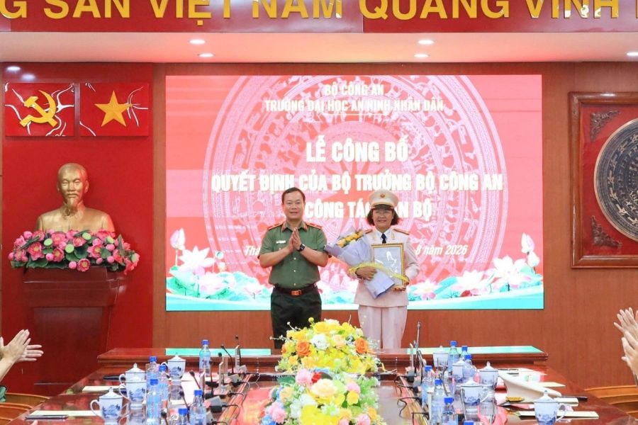 Điều động Đại tá Trần Thị Kim Phụng giữ chức vụ Phó Hiệu trưởng Trường Đại học An ninh nhân dân Điều động Đại tá Trần Thị Kim Phụng giữ chức vụ Phó Hiệu trưởng Trường Đại học An ninh nhân dân