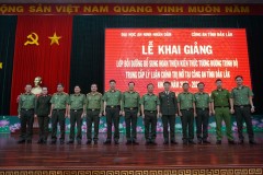 Khai giảng lớp Bồi dưỡng bổ sung hoàn thiện kiến thức tương đương trình độ trung cấp lý luận chính trị mở tại Công an tỉnh Đắk Lắk – Khóa 8 
