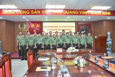 Đ/c Thượng tướng, PGS.TS Nguyễn Văn Thành, Ủy viên Ban Chấp hành Trung ương Đảng, Thứ trưởng Bộ Công an đến thăm và làm việc với Trường Đại học An ninh nhân dân về công tác giáo dục và đào tạo