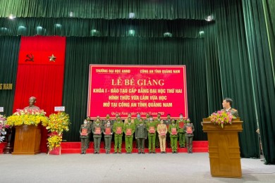 Trường Đại học An ninh nhân dân tổ chức Lễ Bế giảng Khóa 1 – Đào tạo cấp bằng đại học thứ hai hình thức vừa làm vừa học liên kết mở tại Công an tỉnh Quảng Nam