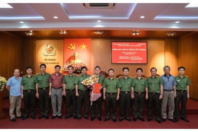 Trường Đại học An ninh nhân dân tổ chức đánh giá cấp Trường luận án tiến sĩ của nghiên cứu sinh Lê Đinh Đức Minh