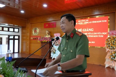 Trường Đại học An ninh nhân dân tổ chức Lễ Bế giảng Khóa 2 - Đại học an ninh hình thức hình thức vừa làm vừa học liên kết mở tại Công an tỉnh Kon Tum