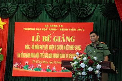 Trường Đại học An ninh nhân dân tổ chức Lễ bế giảng Khóa 2 – Bồi dưỡng pháp luật, nghiệp vụ cho cán bộ tốt nghiệp đại học, cao đẳng ngành ngoài được tuyển vào CAND mở tại Bệnh viện 30/4