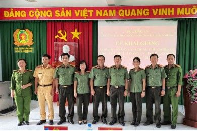 Trường Đại học An ninh nhân dân tổ chức Lễ khai giảng Lớp Bồi dưỡng cấp chứng chỉ nghiệp vụ điều tra mở tại Công an tỉnh Tiền Giang, Khóa 1 năm học 2024 - 2025