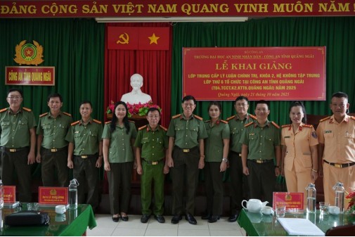 Trường Đại học An ninh nhân dân phối hợp với Công an tỉnh Quảng Ngãi tổ chức Lễ Khai giảng lớp Trung cấp lý luận chính trị, khóa 2, hệ không tập trung, lớp thứ 6 tổ chức tại Công an tỉnh Quảng Ngãi