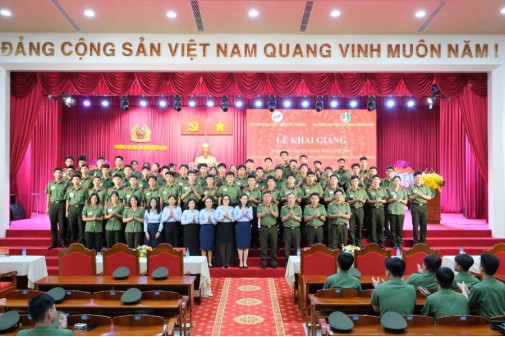 Trường Đại học An ninh nhân dân phối hợp với Trường Đại học Tôn Đức Thắng tổ chức Lễ khai giảng Khóa đào tạo Cử nhân ngành Ngôn ngữ Anh