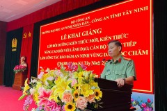 Trường Đại học An ninh nhân dân phối hợp với Công an tỉnh Tây Ninh tổ chức Lễ khai giảng lớp bồi dưỡng kiến thức mới, kiến thức nâng cao đối với lãnh đạo, cán bộ trực tiếp làm công tác bảo đảm an ninh vùng dân tộc Chăm (T04.BD.Chăm.K1.Tây Ninh 2)
