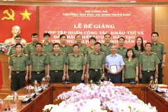 Trường Đại học An ninh nhân dân tổ chức bế giảng khóa tập huấn công tác Khảo thí và Đảm bảo chất lượng đào tạo năm học 2021-2022