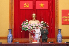 Thăng cấp bậc hàm Trung tướng đối với đồng chí Nguyễn Minh Đức, Phó Chủ nhiệm Ủy ban Quốc phòng và An ninh của Quốc hội