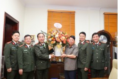 Thứ trưởng Trần Quốc Tỏ thăm hỏi, tri ân các nhà khoa học trong lực lượng CAND