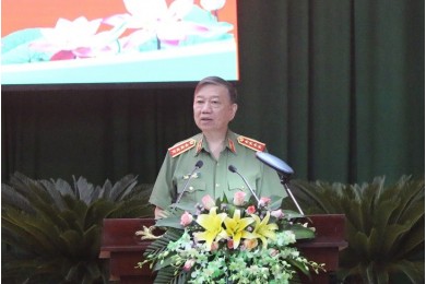 Xây dựng lực lượng Công an TP Hồ Chí Minh cách mạng, chính quy, tinh nhuệ, hiện đại