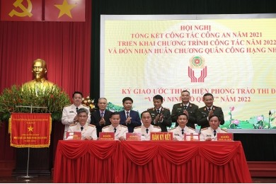 Công an tỉnh Hà Nam tổng kết công tác năm 2021 và đón nhận Huân chương Quân công hạng Nhất
