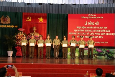 Trường Đại học An ninh nhân dân tổ chức Chương trình chào mừng ngày Khoa học và Công nghệ (KH&CN) Việt Nam 18/5, tổng kết hoạt động nghiên cứu khoa học năm học 2022-2023 và phát động hoạt động KH&CN năm học 2023-2024