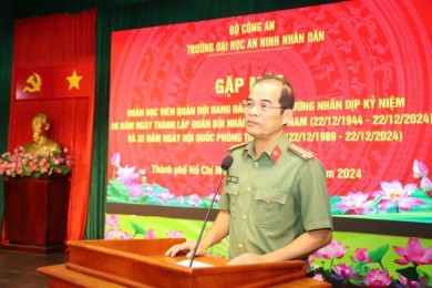 Trường Đại học An ninh nhân dân tổ chức gặp mặt nhân dịp kỷ niệm 80 năm Ngày thành lập Quân đội nhân dân Việt Nam và 35 năm Ngày hội Quốc phòng toàn dân (22/12/1944 - 22/12/2024)