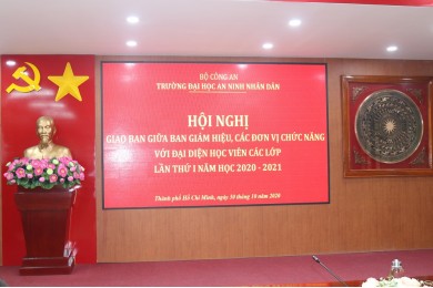 Tổ chức Hội nghị giao ban giữa Ban Giám hiệu, lãnh đạo các đơn vị chức năng và đại diện học viên các lớp  lần thứ 1 năm học 2020 - 2021