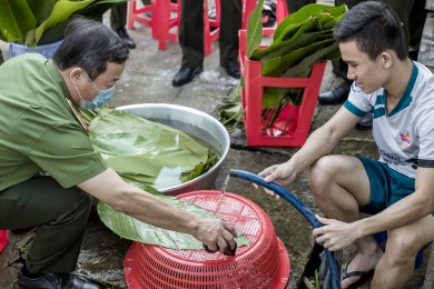 Những trải nghiệm khó quên của sinh viên an ninh làm nhiệm vụ trực “Tết Cô-vi”