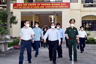 Thủ tướng chỉ đạo tổng tiến công toàn lực, thần tốc để chặn đứng dịch COVID-19